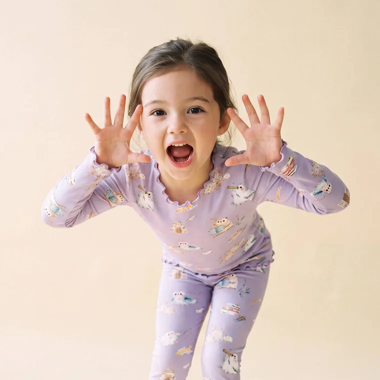 Stargazer bamboo long sleeve pajama set — model